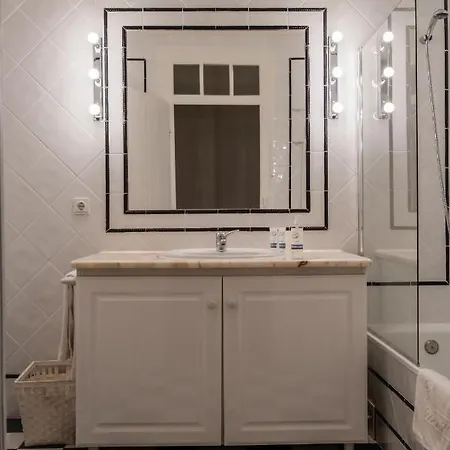 Daire Eighteen21 - Casa De Sao Domingos *